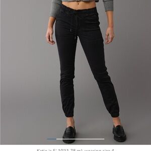 NWOT American Eagle Next-Level High-Waisted Jegging Jogger